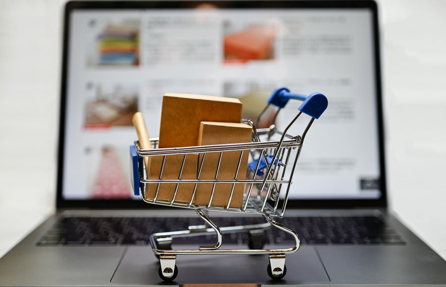 登録販売者のネット販売、通信販売の求人とは？仕事内容や給与などを解説
