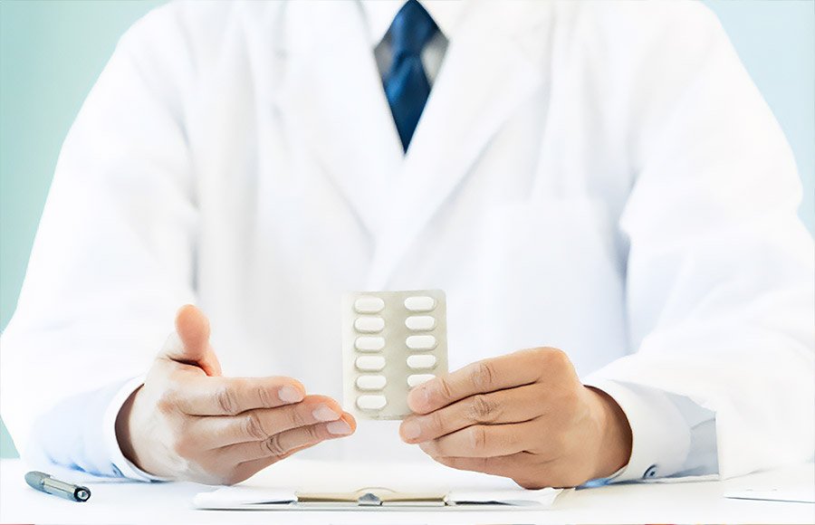 現役薬剤師が伝授｜インフルエンザ時に使える解熱剤の見分け方と登録販売者の声かけ技術