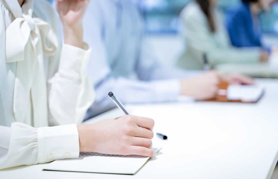 管理者要件に関する追加的研修の詳細