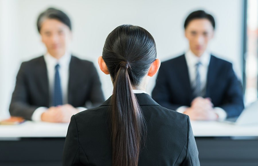 業界分析や企業分析を登録販売者の転職活動にどう活かす?