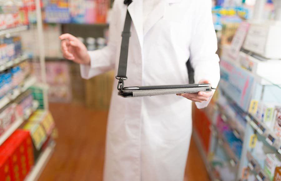 店舗管理者の登録販売者がおこなう業務