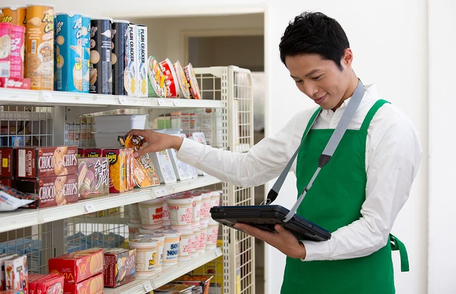 登録販売者には実務経験が必要