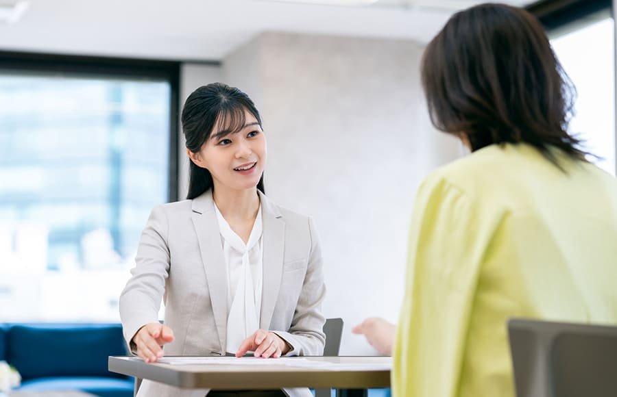 登録販売者が転職で悩んだときの相談先