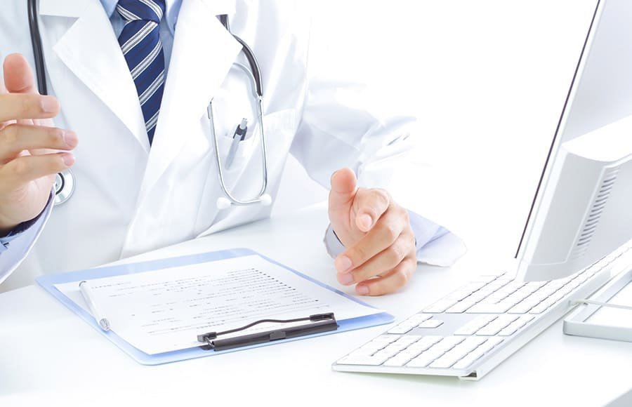 過去の制度的課題：相談を待つ「努力義務」の限界登録販売者の情報提供義務の構造