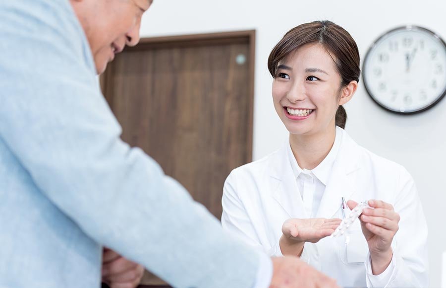 調剤薬局での登録販売者の役割｜薬剤師・事務との線引きと求人ニーズ