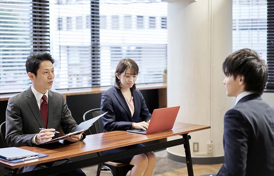 採用される人の特徴｜コミュ力・マネジメント意欲で内定率UPの共通点