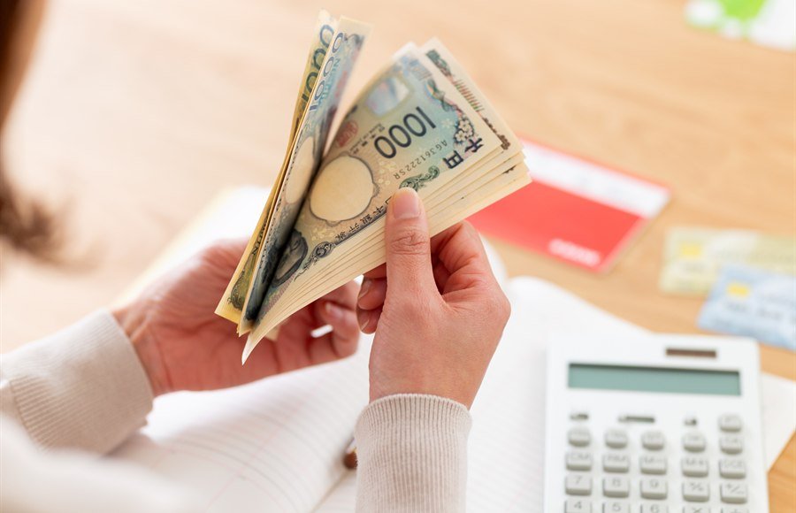 登録販売者の昇給は本当に少ない？年収相場と「上がらない理由」を整理
