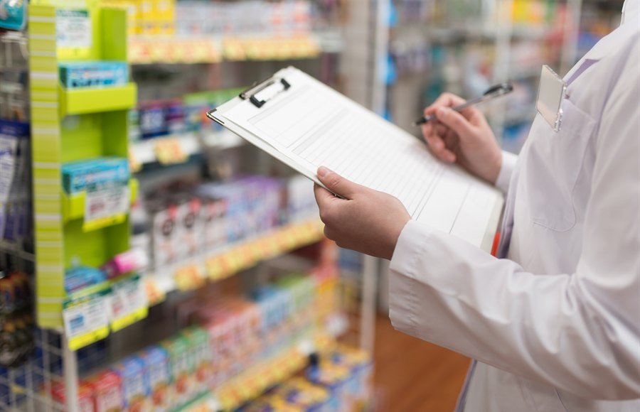 ドラッグストア店長はどんな仕事？一般社員との違いと責任の重さ